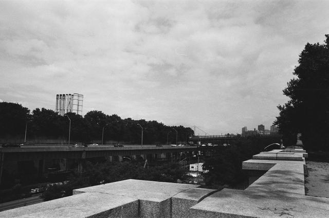 
                  
                     Riverside Park in the High 130's <br> 
                     Canon 
                     AE-1 
                  
                  